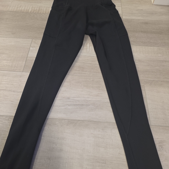 Victoria’s Secret Black Leggings – Size 6 – Side Pockets - Picture 3 of 11
